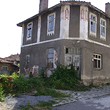 Старый дом стиля рядом Tzarevo