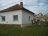 Дом для продажи недалеко от курорта Берковица
