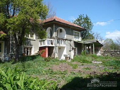 Дом для продажи недалеко от Габрово