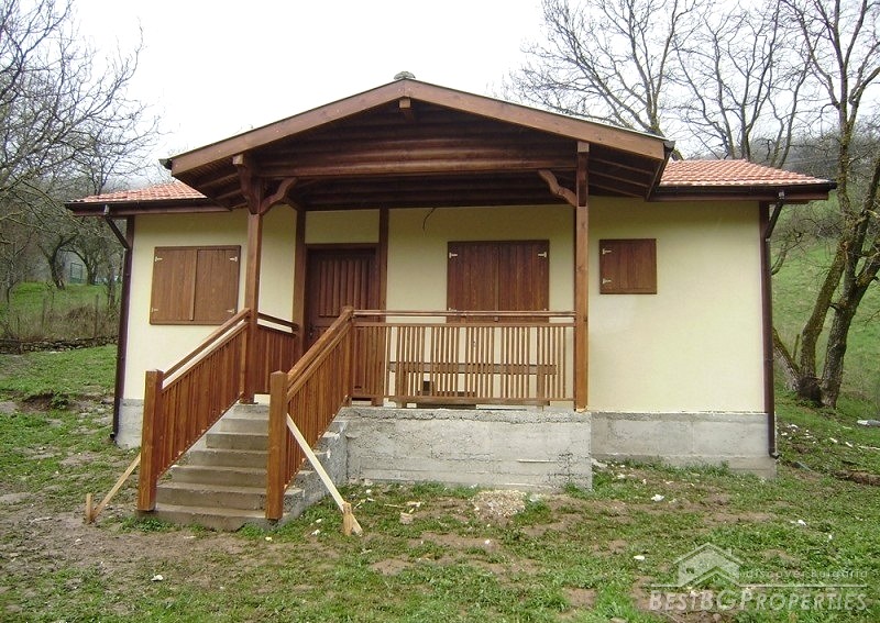 Дом для продажи недалеко от города Годеч