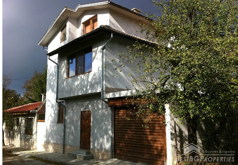 Дом для продажи недалеко от Казанлыка