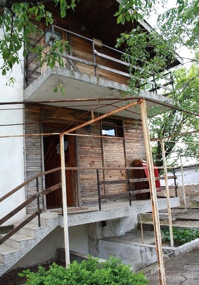 Дом для продажи недалеко от Пазарджике