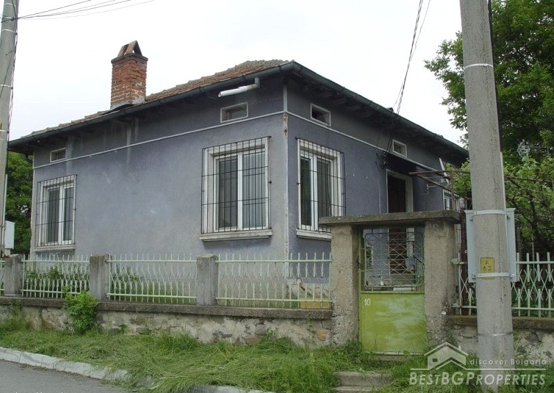 Дом для продажи недалеко Пирдопа