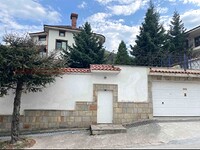 Дом на продажу недалеко от Пловдива