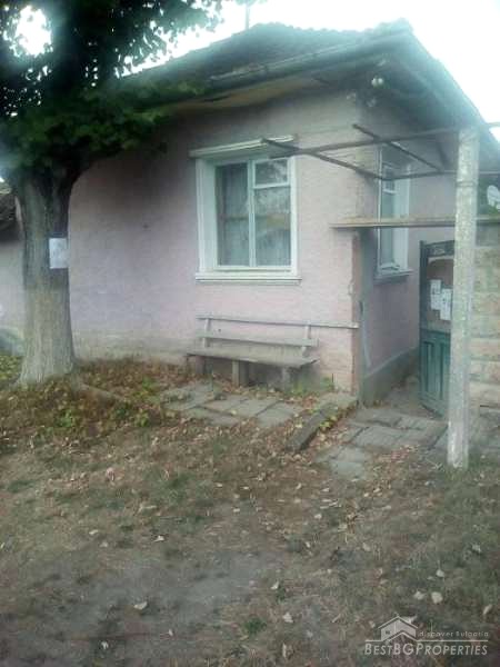 Дом для продажи недалеко от Тырговиште