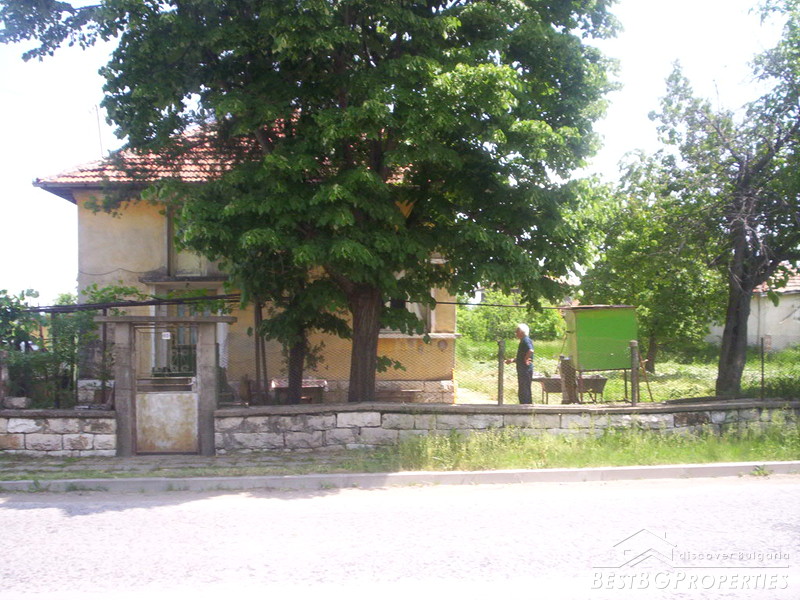 Дом для продажи недалеко от Враца