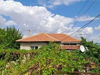 Продается дом недалеко от города Карнобат