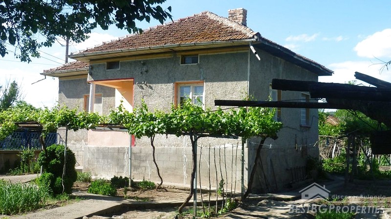 Продается дом недалеко от города Плевен