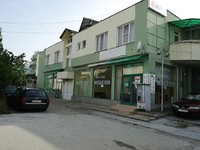 Дом с двумя магазинами на продажу в г. Гоце Делчев
