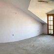 Продается большой дом в городе Карнобат