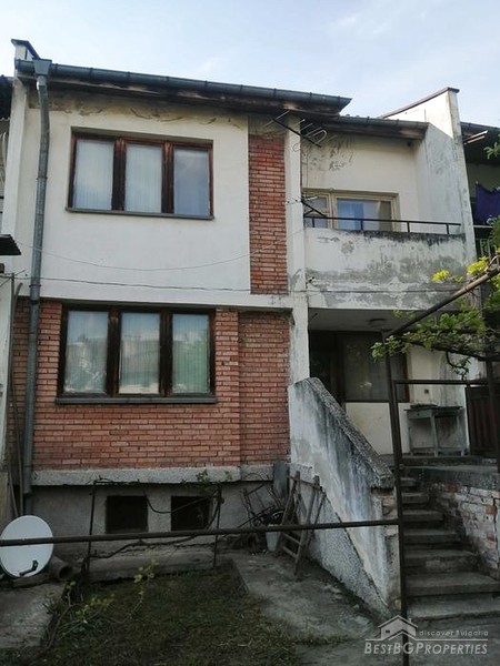 Продается большой дом в городе Стражица