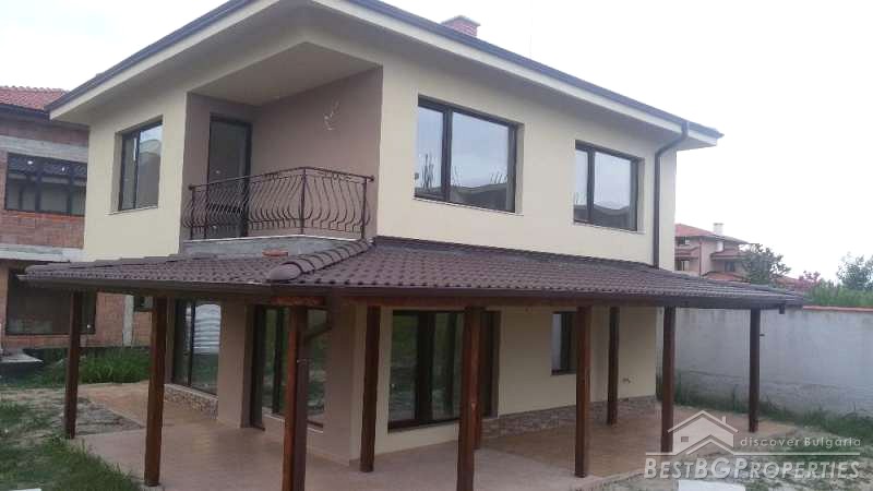 Новый дом на продажу в Пловдиве