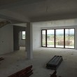 Продается новый просторный дом в городе Стамболийски