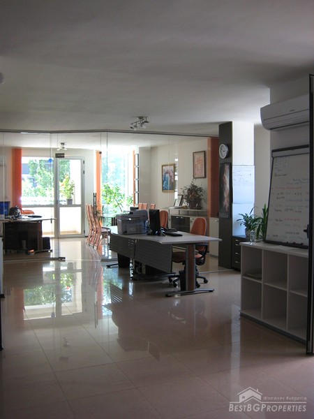 Офис для продажи в центре Софии