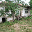 Старый дом,  нуждающийся в реконструкции