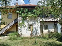 Старый дом на продажу недалеко от Ботевграда