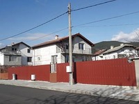 Продается дом с ремонтом в городке Гурково