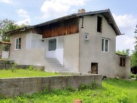 Отремонтированный дом для продажи недалеко от Тырговиште