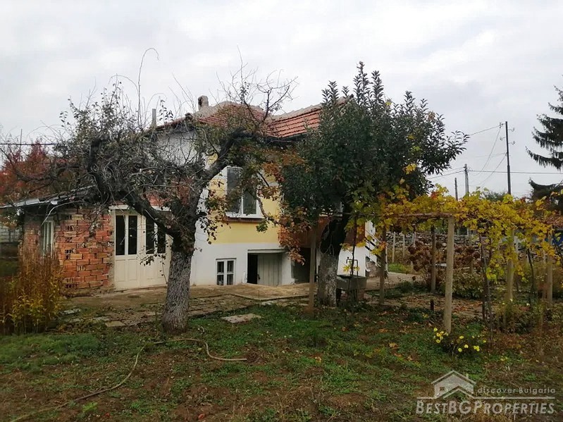 Отремонтированный дом на продажу недалеко от Велико Тырново