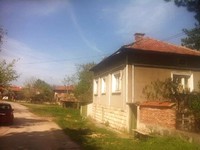 Сельский дом на продажу недалеко от Русе