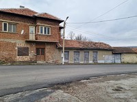 Сельский дом на продажу недалеко от города Велико Тырново