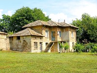 Продажа деревенского дома недалеко от города Попово