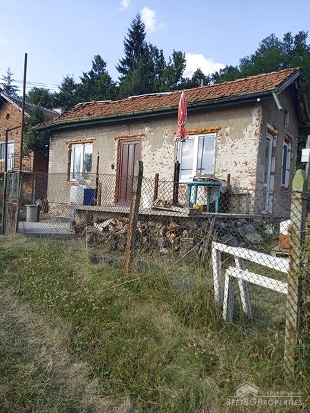 Сельская недвижимость на продажу недалеко от Софии