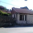 Два дома для продажи на общем земельном участке в Оряхово
