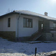 Два дома для продажи на общем земельном участке недалеко от Варны