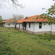 Два дома для продажи на общем земельном участке недалеко от Варны