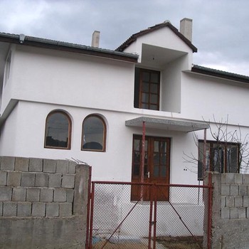 Замечательный новый дом рядом с Karlovo 