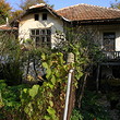 Дом с большим садом возле Елхово