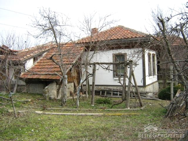 Симпатичные дом у подножия из Стара планина горных