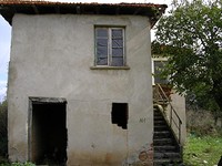 Старый дом для продажи возле Ямбол