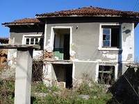 Разрушенный дом для продажи возле Софии
