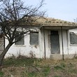 Дом в деревне неподалеку довольно Карнобат