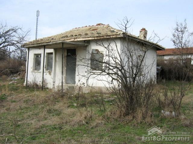 Дом в деревне неподалеку довольно Карнобат