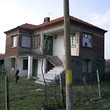 Дом возле Карнобат