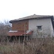 Дом возле озера Мандра