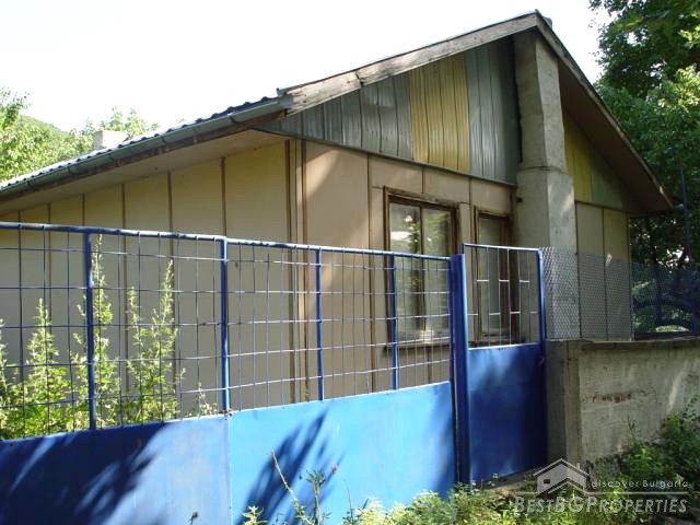 Продается дом на реке возле Сандански