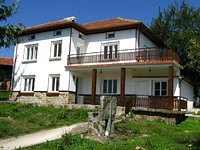 Огромный дом в живописном районе Велико Тырново