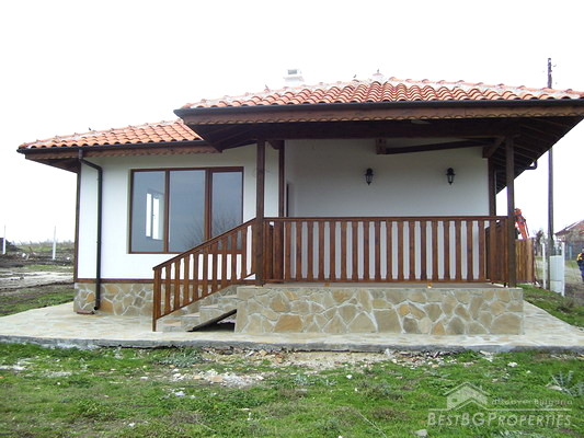 Новы 1-этажные дома на продажу недалеко от моря