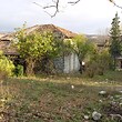 Старый дом с большой земли возле Сандански