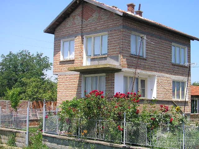 Просторный 2-этажный дом поэтому продажа недалеко от Черного моря 