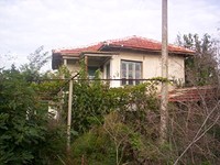 Типичные болгарский дом для продажи недалеко Ямбол