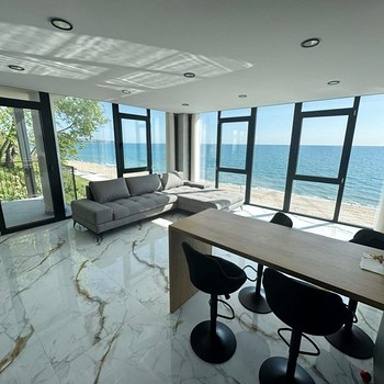 Апартаменты в Обзор