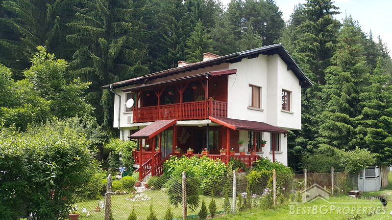 Удивительный дом для продажи недалеко от горнолыжного курорта Боровец