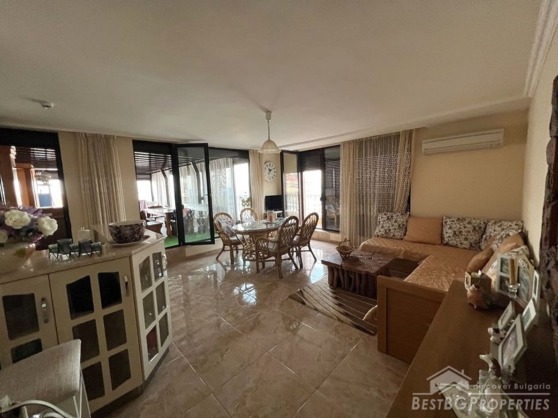 Квартира на продажу с потрясающим видом на море в Святом Власе