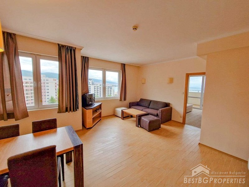 Квартира с прекрасным видом на море на продажу в Солнечном Берегу