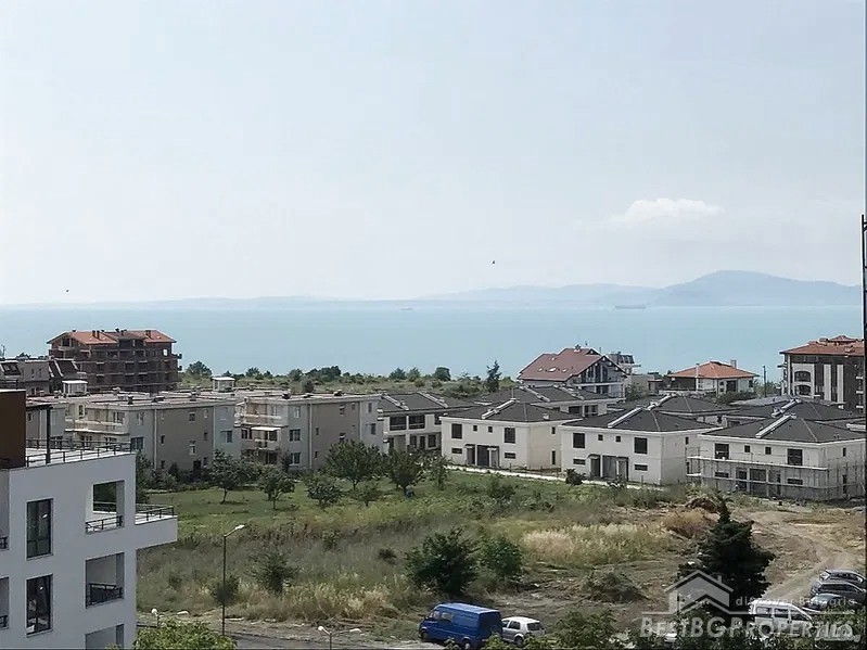 Квартира с видом на море на продажу в Бургасе